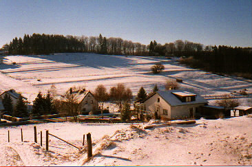 Blick auf den verschneiten Märtesberg